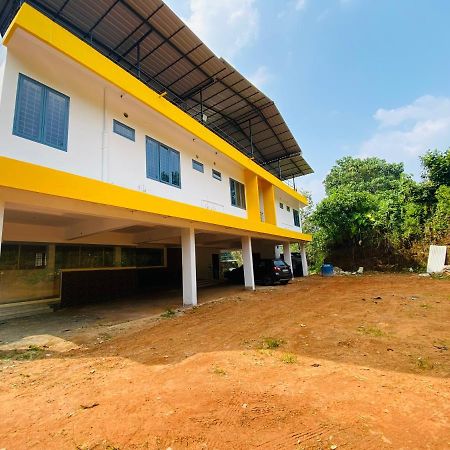Erumely Central Homes Mundakāyam Exterior foto